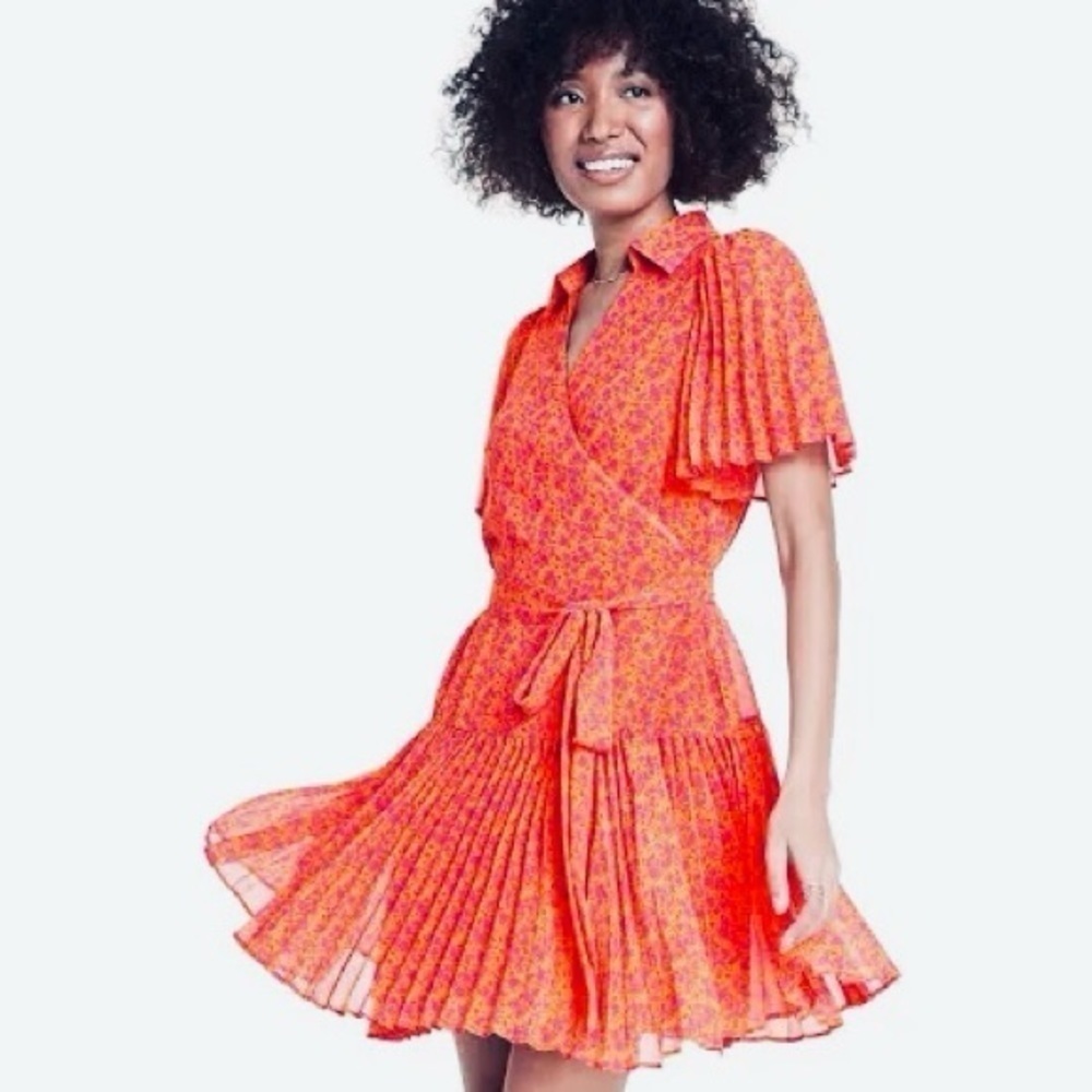 Alexis floral flutter sleeve pleated wrap dress,Excellent Condition,Size Medium